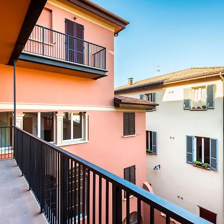 Design Club Collection Apartment Bologna